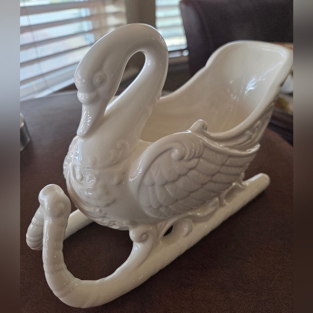 Ceramic Swan Sleigh 1980s